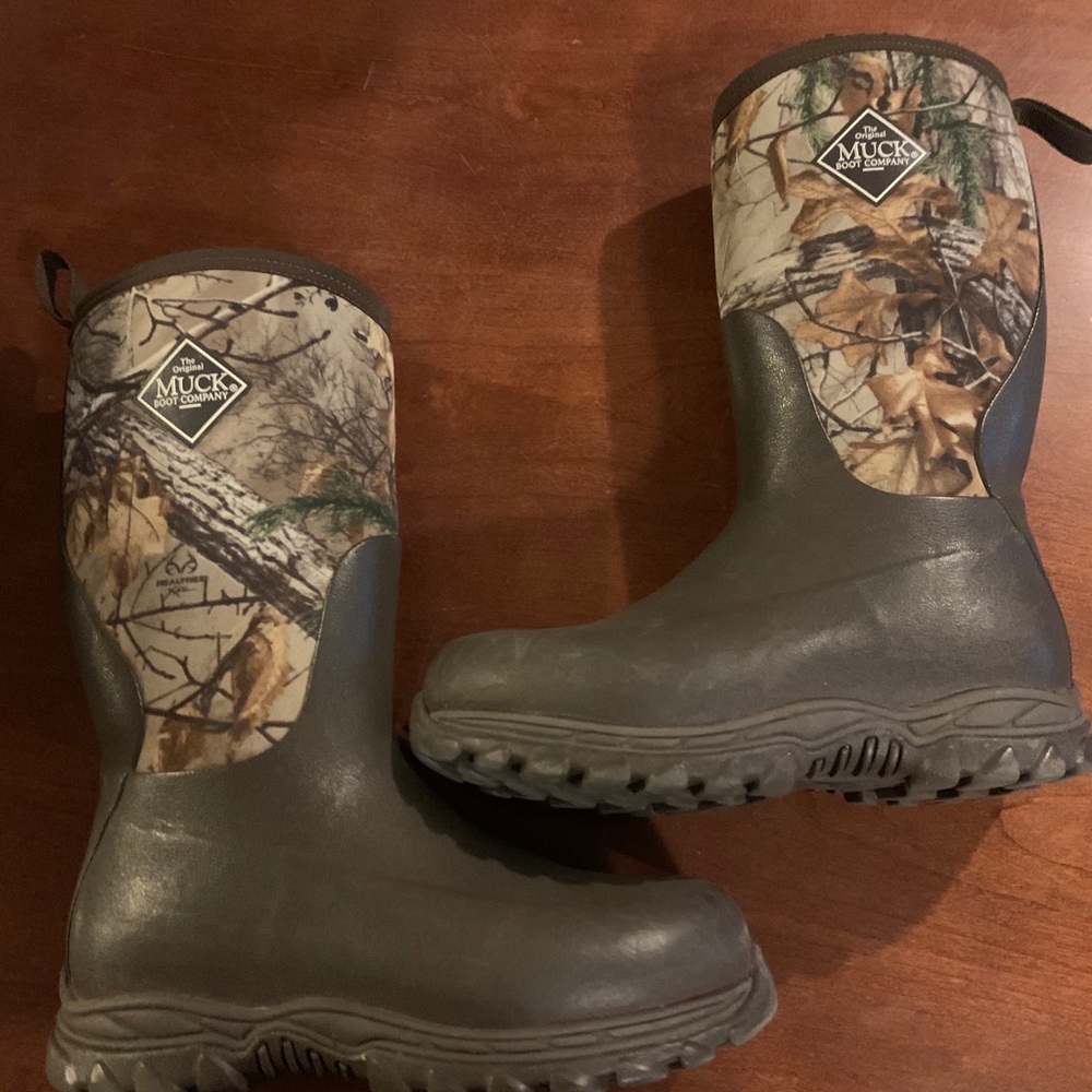 Muck boots